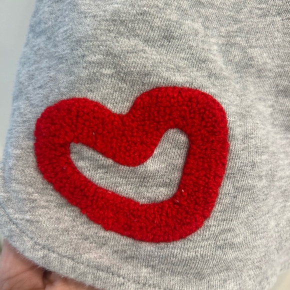 Stella McCartney Gray Kids Shorts with Fun Patches! *Missing drawstring* - Picture 6 of 8